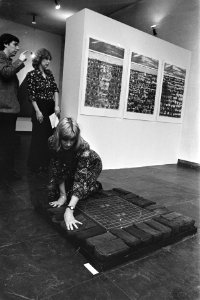 Een der door Amsterdam aangekochte kunstwerken Put Hobbemakade, Bestanddeelnr 929-0000