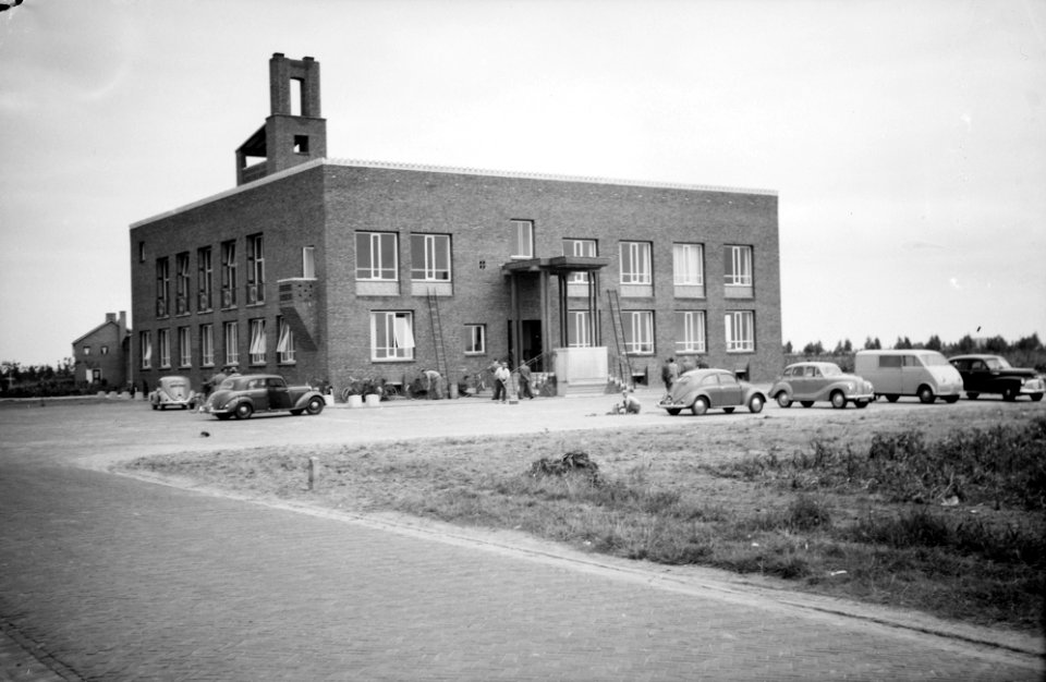 Een nieuw bedrijfsgebouw, Bestanddeelnr 934-5692