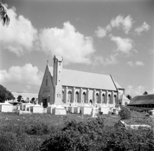 Een kerk met begraafplaats op Curaçao, Bestanddeelnr 252-7423