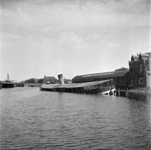 Een gezonken raderboot, Bestanddeelnr 900-2957