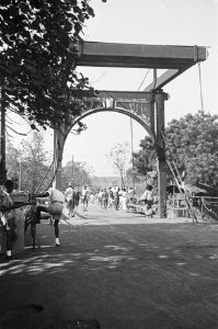 Een brug in de benedenstad van Batavia, Bestanddeelnr 511-1-1