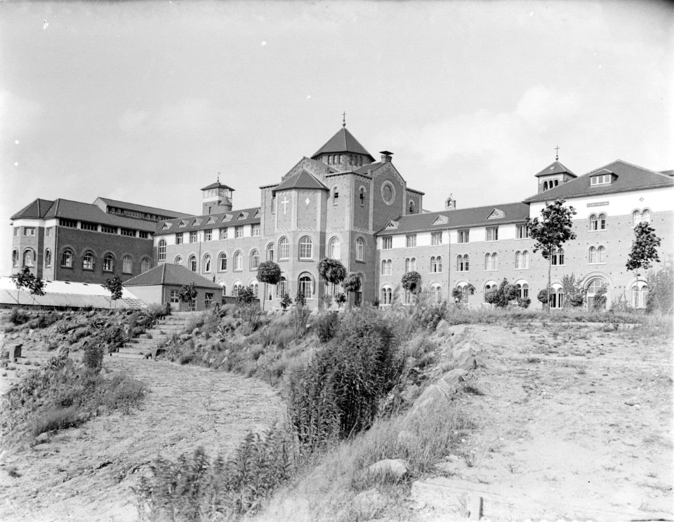 Exterieur van het kloostercomplex achterzijde van het kloostercomplex, gezien v, Bestanddeelnr 252-0862