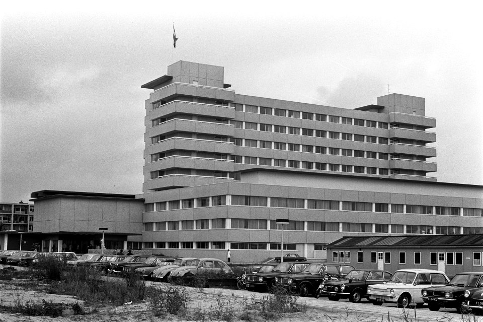 Exterieur van het ziekenhuis, Bestanddeelnr 926-7922
