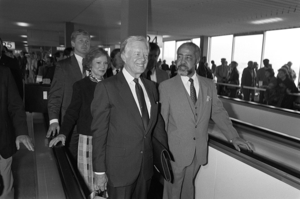 Ex-president Jimmy Carter bij aankomst op Schiphol, Bestanddeelnr 934-3328