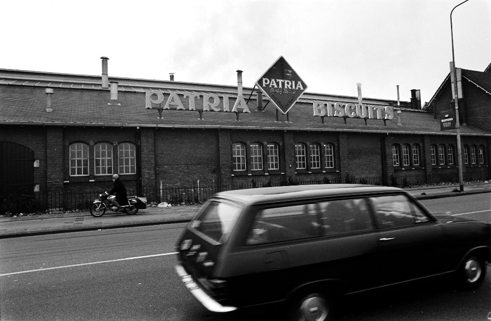 Exterieur Patria Biscuit fabriek aan de Haarlemmerweg 485 te Amsterdam, Bestanddeelnr 929-9886