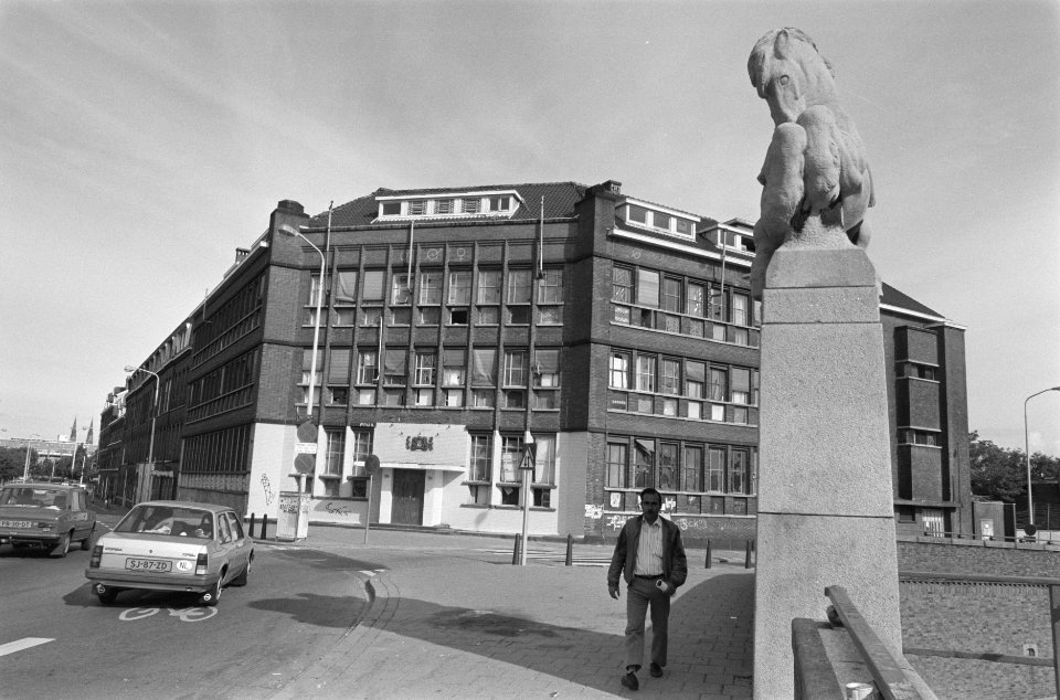 Exterieur kraakpand De Blauwe Aanslag in Den Haag, Bestanddeelnr 934-0839