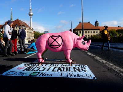 Extinction Rebellion blockade Mühlendammbrücke 2019-10-09 09