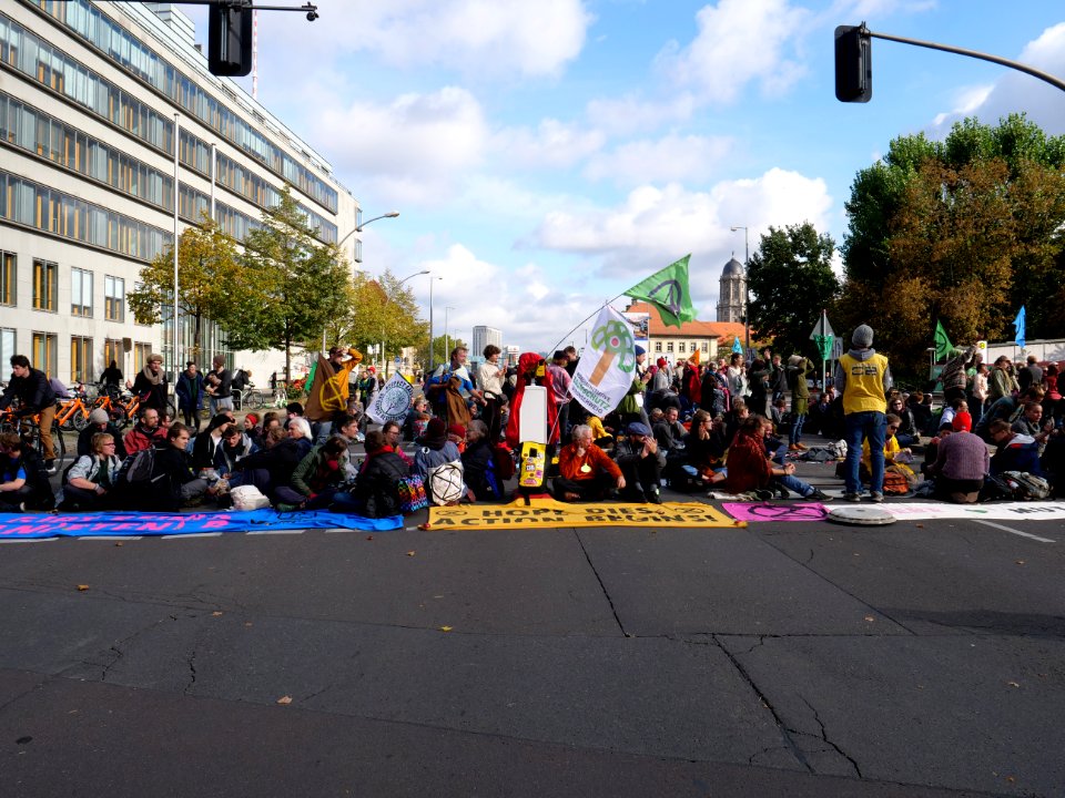 Extinction Rebellion blockade Mühlendammbrücke 2019-10-09 33