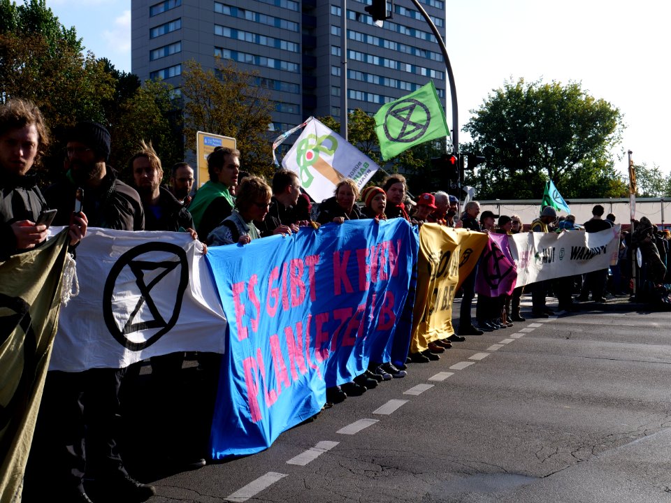 Extinction Rebellion blockade Mühlendammbrücke 2019-10-09 06