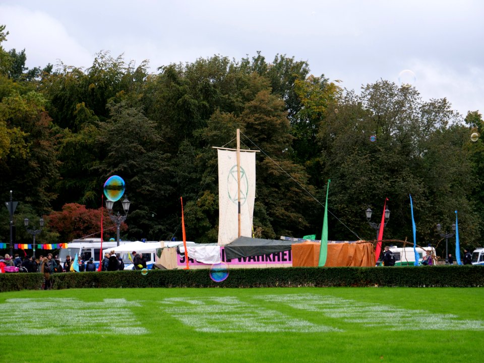 Extinction Rebellion blockade Großer Stern 2019-10-08 98