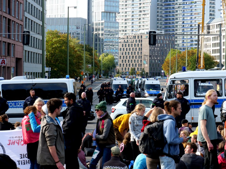 Extinction Rebellion blockade Mühlendammbrücke 2019-10-09 27