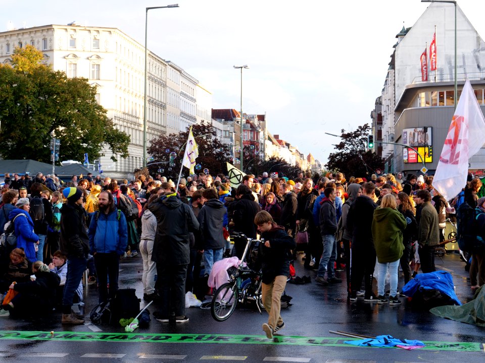 Extinction Rebellion blockade Kottbusser Brücke 2019-10-10 07