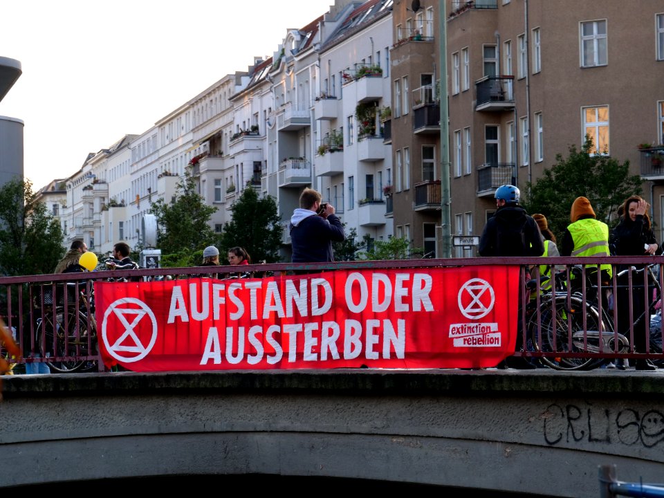 Extinction Rebellion blockade Kottbusser Brücke 2019-10-10 24