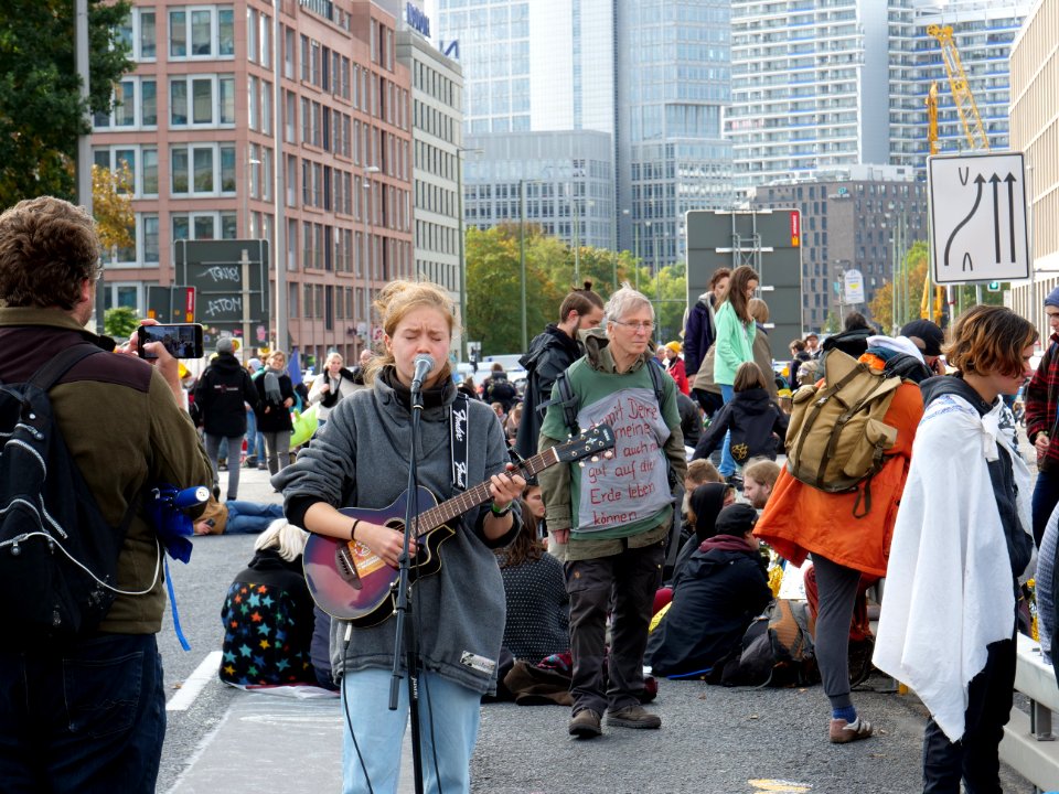 Extinction Rebellion blockade Mühlendammbrücke 2019-10-09 55