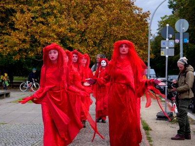 Extinction Rebellion action in front of Kongresshalle Berlin 16