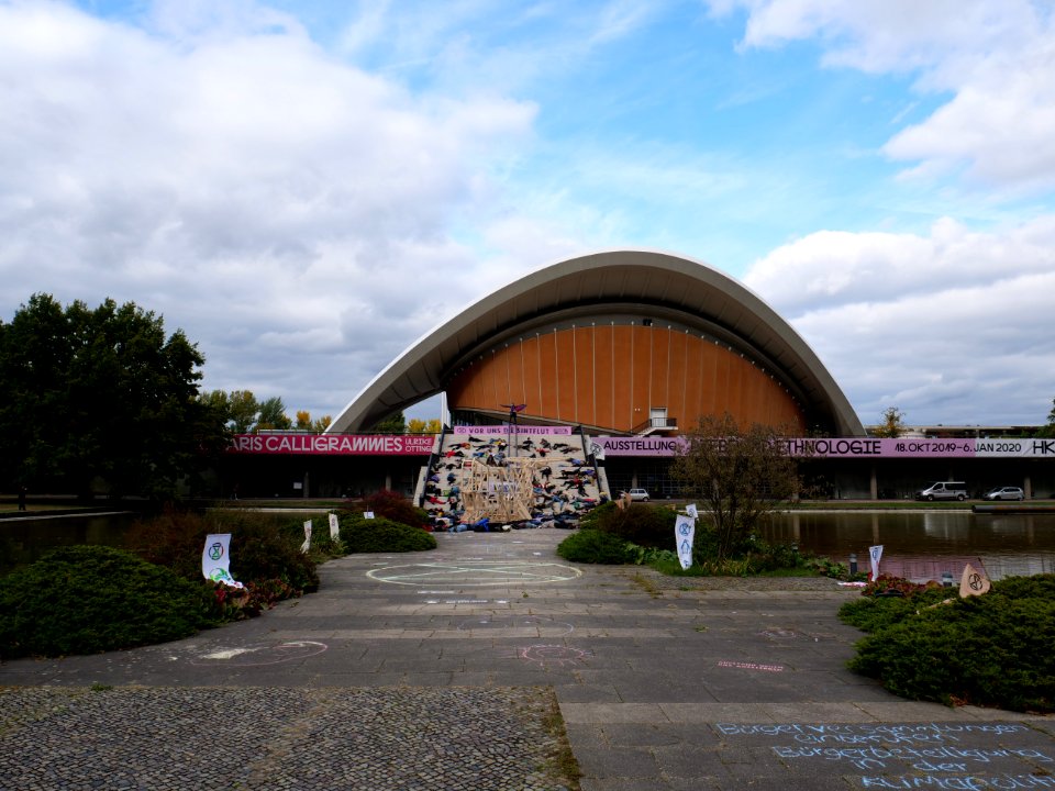 Extinction Rebellion action in front of Kongresshalle Berlin 12