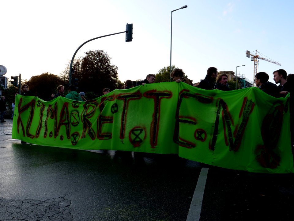 Extinction Rebellion blockade Kottbusser Brücke 2019-10-10 21