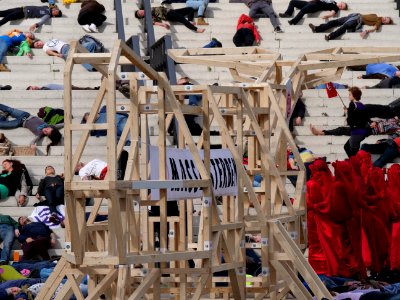 Extinction Rebellion action in front of Kongresshalle Berlin 37