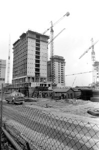 Exterieurs in aanbouw zijnde Bijlmerbajes, Bestanddeelnr 928-8884