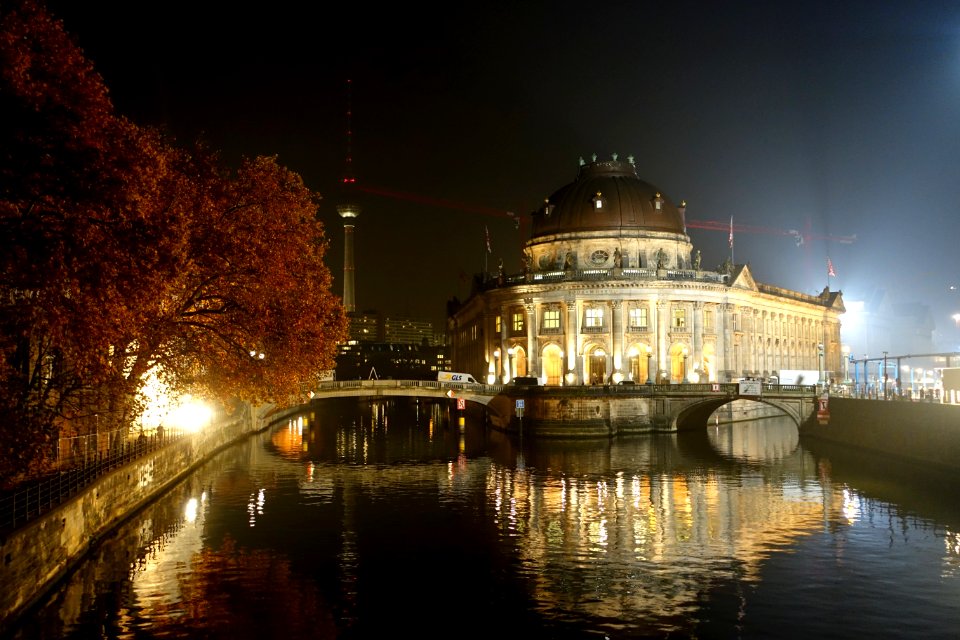 Exterior at night - Bode-Museum - DSC03753