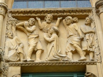 Exterior sculptures of Cathédrale Saint-Étienne de Metz 24