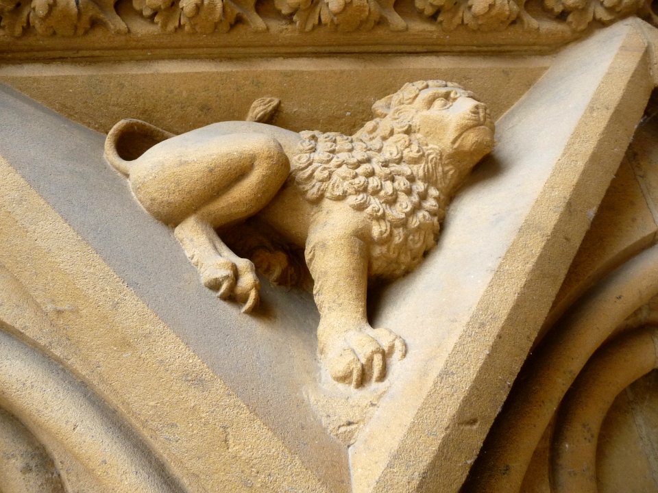 Exterior sculptures of Cathédrale Saint-Étienne de Metz 05