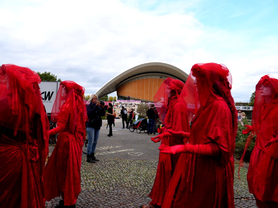 Extinction Rebellion action in front of Kongresshalle Berlin 17