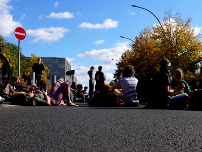 Extinction Rebellion blockade Alt-Moabit 2019-10-12 12