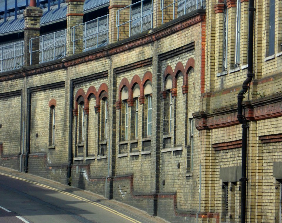 Exterior Brickwork of Brighton Railway Station facing Terminus Road (April 2013) (2)
