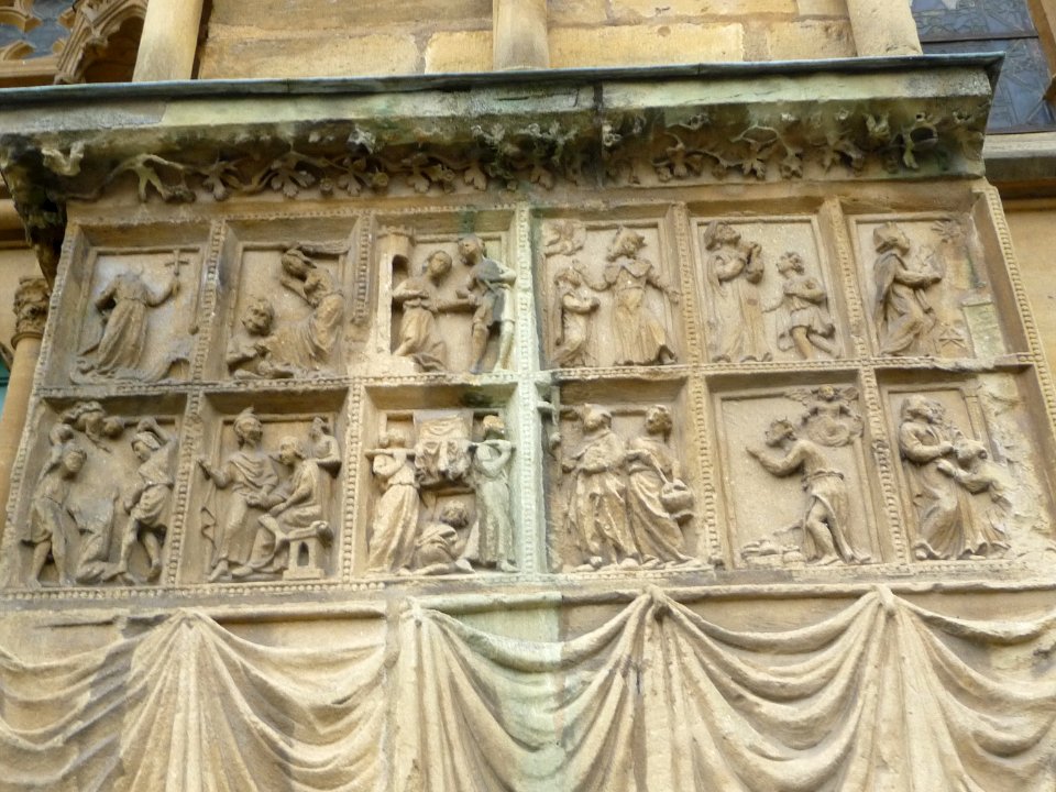 Exterior sculptures of Cathédrale Saint-Étienne de Metz 21