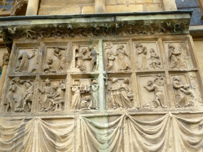 Exterior sculptures of Cathédrale Saint-Étienne de Metz 21