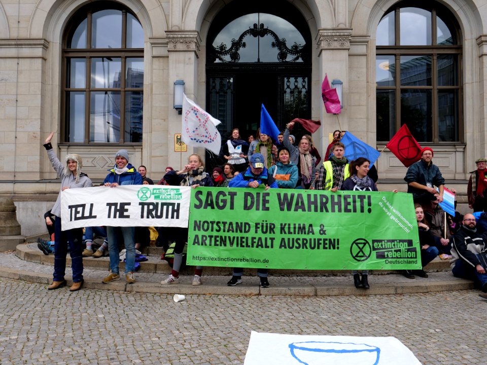 Extinction Rebellion blockade BMVI 2019-10-11 02