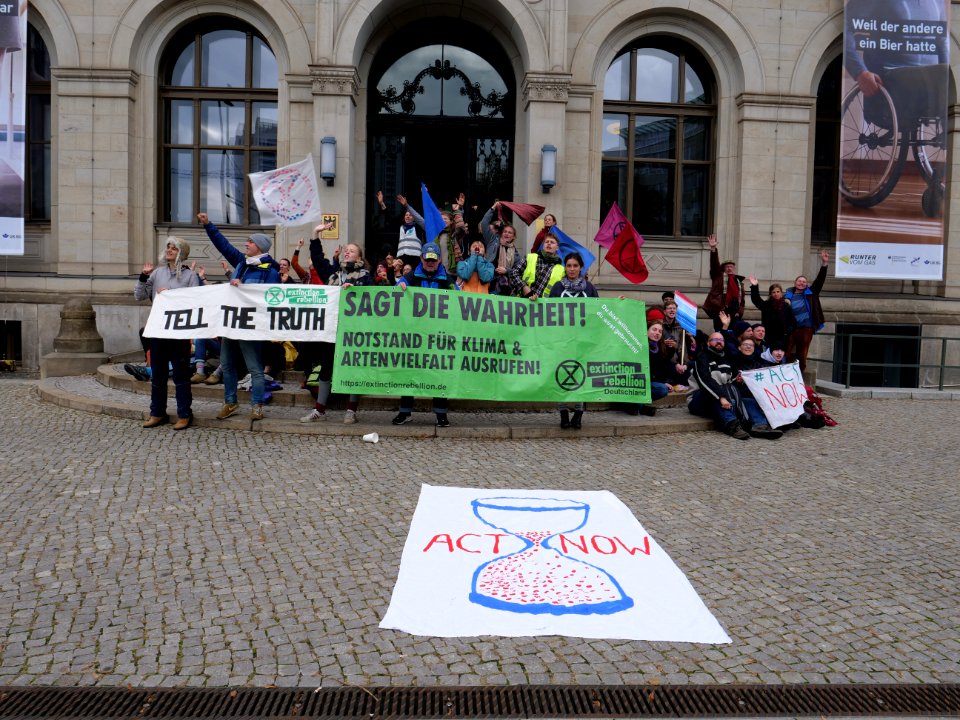 Extinction Rebellion blockade BMVI 2019-10-11 01