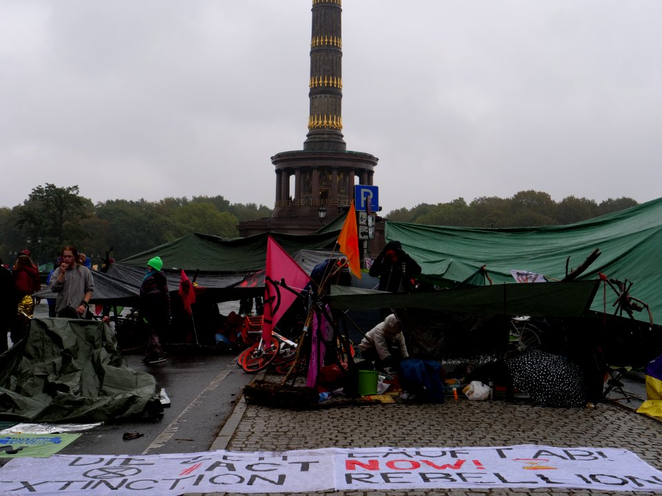 Extinction Rebellion blockade Großer Stern 2019-10-08 12