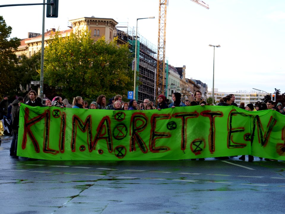 Extinction Rebellion blockade Kottbusser Brücke 2019-10-10 01