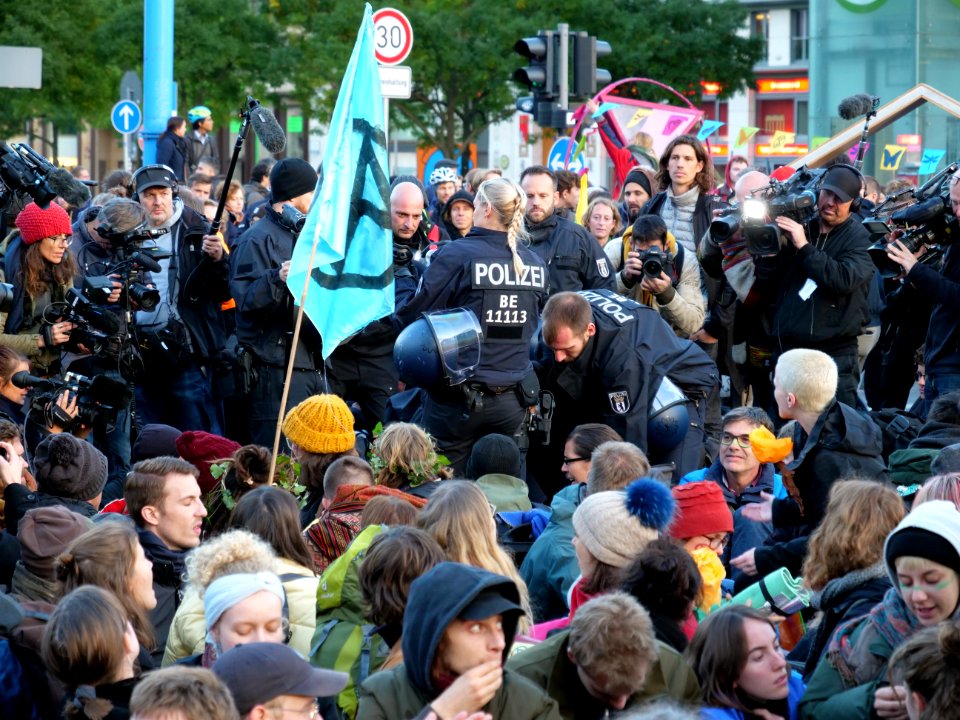 Extinction Rebellion blockade Potsdamer Platz 2019-10-07 105