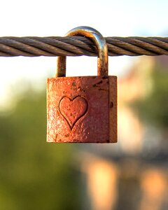 Love padlock connection photo