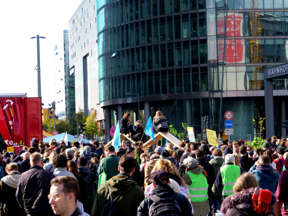 Extinction Rebellion blockade Potsdamer Platz 2019-10-07 03