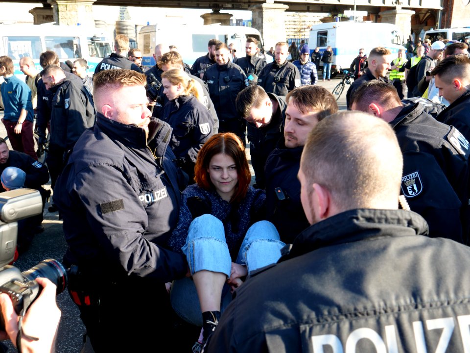 Extinction Rebellion blockade of the Oberbaumbrücke 56