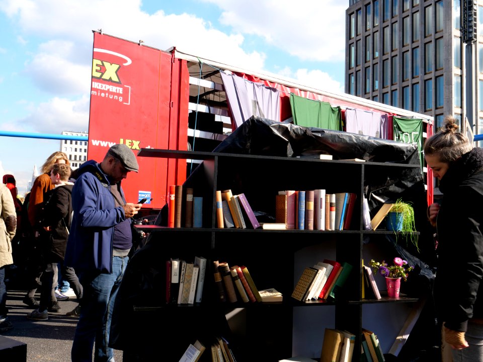 Extinction Rebellion blockade Potsdamer Platz 2019-10-07 12