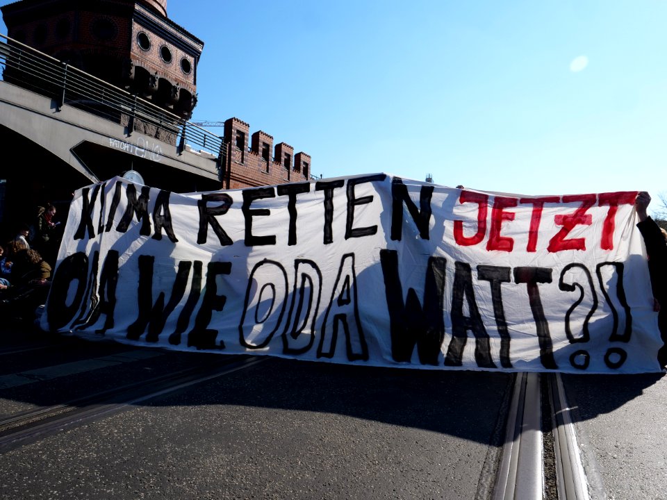 Extinction Rebellion blockade of the Oberbaumbrücke 17