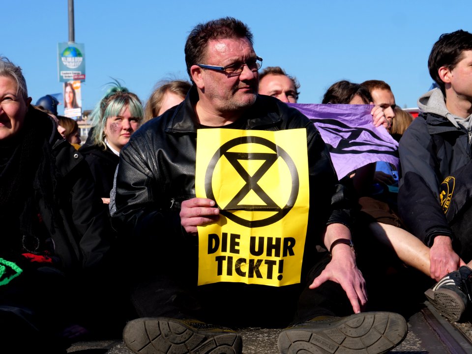 Extinction Rebellion blockade of the Oberbaumbrücke 12