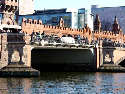 Extinction Rebellion blockade of the Oberbaumbrücke 59