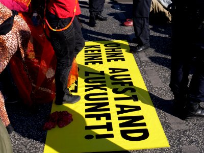 Extinction Rebellion blockade of the Oberbaumbrücke 30