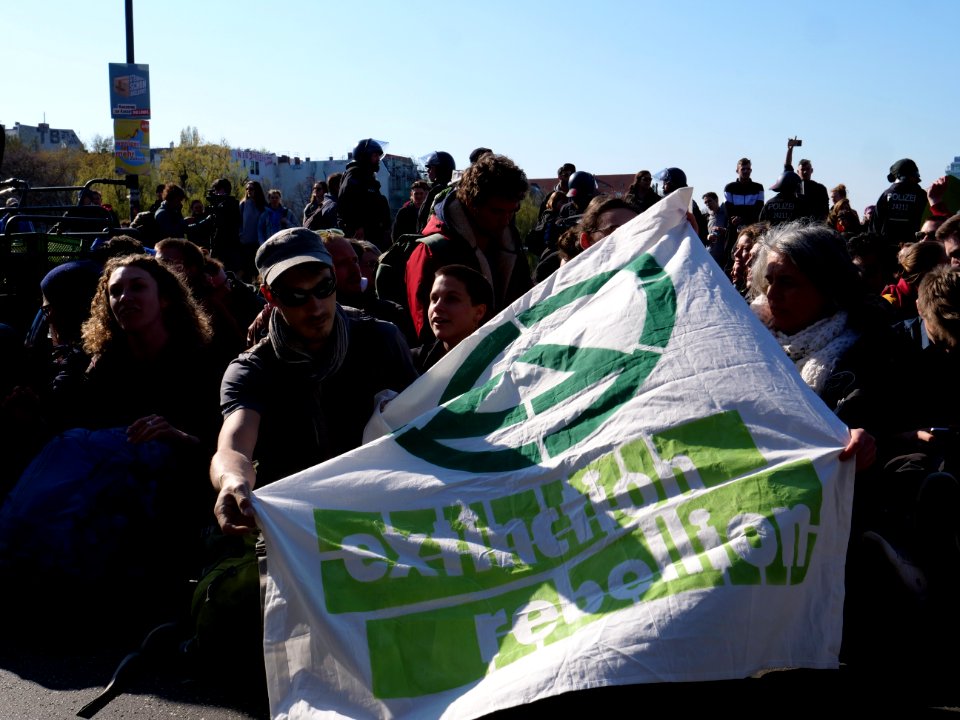 Extinction Rebellion blockade of the Oberbaumbrücke 19