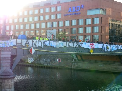 Extinction Rebellion blockade Marschallbrücke 2019-10-09 08