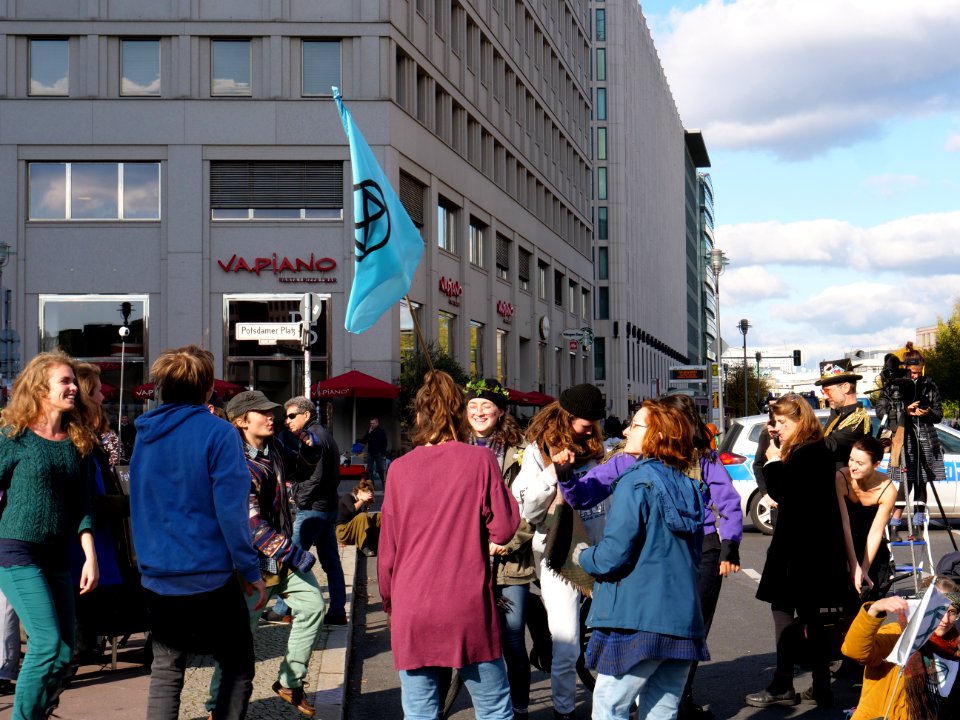 Extinction Rebellion blockade Potsdamer Platz 2019-10-07 34