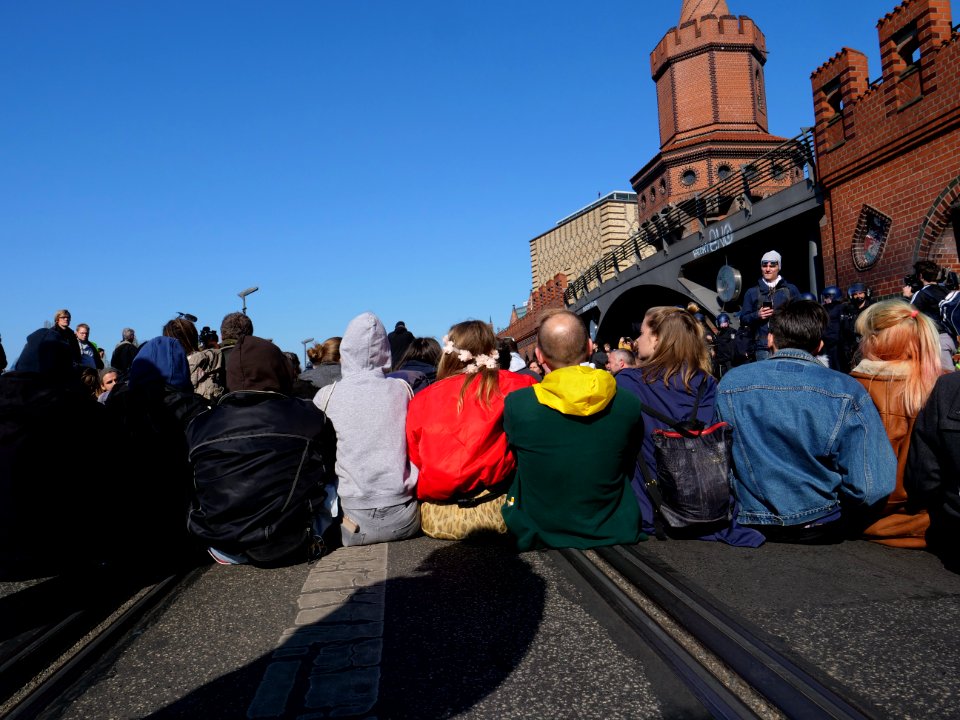 Extinction Rebellion blockade of the Oberbaumbrücke 07