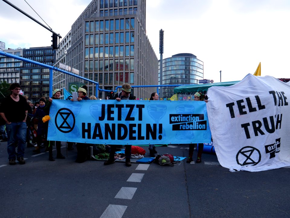 Extinction Rebellion blockade Potsdamer Platz 2019-10-07 40