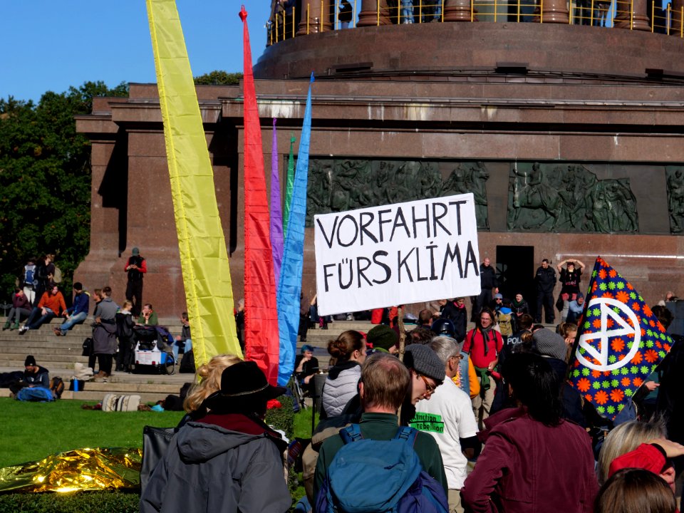Extinction Rebellion blockade Großer Stern 2019-10-07 09